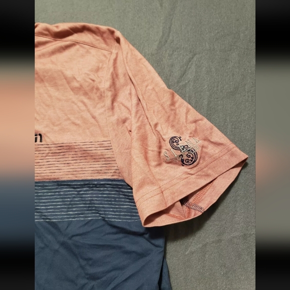 Travis Mathew Size Large Red/Gray - Picture 4 of 11